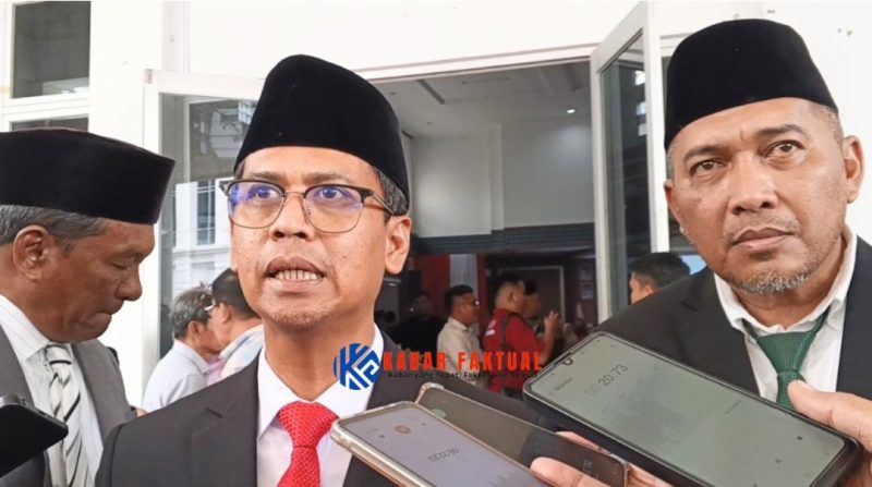 Bupati Karimun, Ing H. Iskandarsyah bersama Wakil Bupati Karimun, Rocky Marciano Bawole, S.Sos.