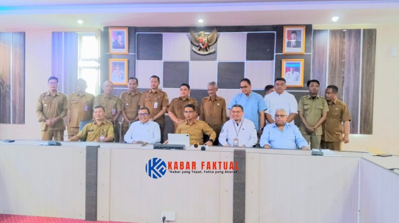 Bupati Karimun, Ing H. Iskandarsyah berpoto bersama Rombongan Kementerian Kelautan dan Perikanan, Perwakilan International Fund Agriculture Development beserta jajaran OPD Pemkab Karimun.