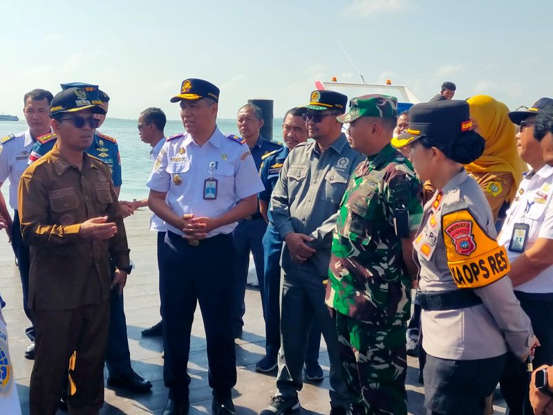 Bupati Karimun dan Forkopimda saat cek kesiapan pelabuhan.