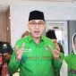 Anggota DPR RI Komisi VI, Nasim Khan saat konpers bersama Bupati Karimun, Ing H. Iskandarsyah dan Ketua DPC PKB Karimun, Nyimas Novi Ujiani