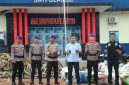 Satpolairud Polres Karimun berhasil membongkar praktik pengiriman 9,5 ton terak timah dan batangan timah tanpa izin.