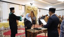 Pembacaan Sumpah Jabatan Direktur Utama.  PT Pelabuhan Karimun. Foto: Ist/ Dok. Prokopim/Diskominfo