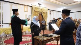 Pembacaan Sumpah Jabatan Direktur Utama.  PT Pelabuhan Karimun. Foto: Ist/ Dok. Prokopim/Diskominfo