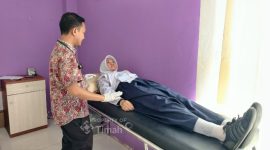 Salah satu siswa yang ikut tes kesehatan bea siswa PT Timah Tbk. (Foto: Dok. PT Timah Tbk)