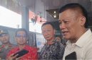 Ketua Rumah Duka Cetya Vidia Sagara saat memebrikan keterangan pers didampingi Anggota DPRD Karimun, Bupati Karimun, Kapolsek Meral
